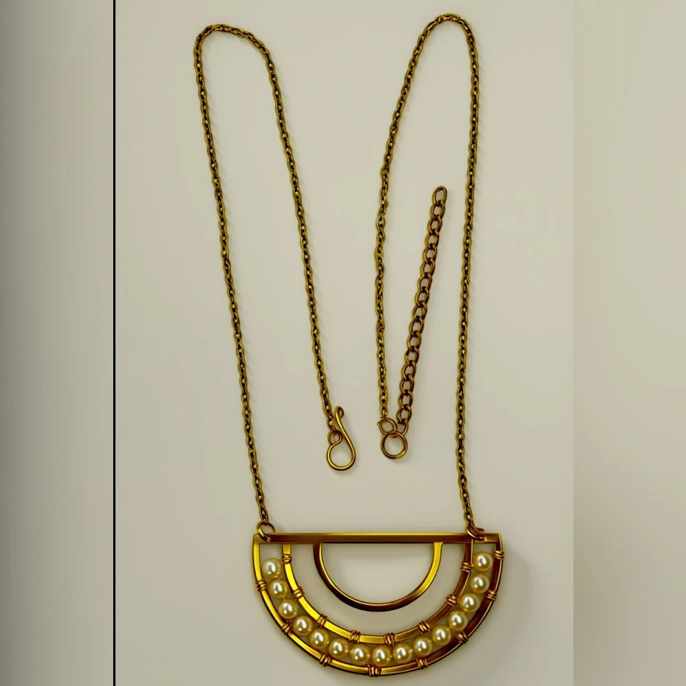 Vintage Art Deco Necklace, 12k gold with Half Moon Pendant fresh water pearls